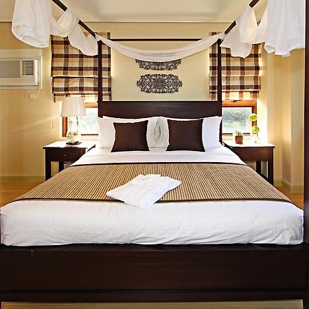 Crosswinds Resort Suites Tagaytay City Extérieur photo
