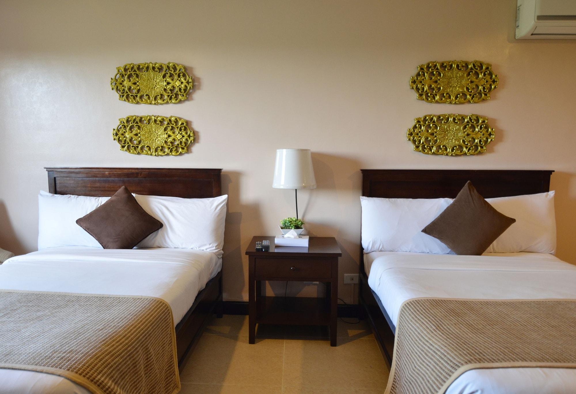 Crosswinds Resort Suites Tagaytay City Extérieur photo