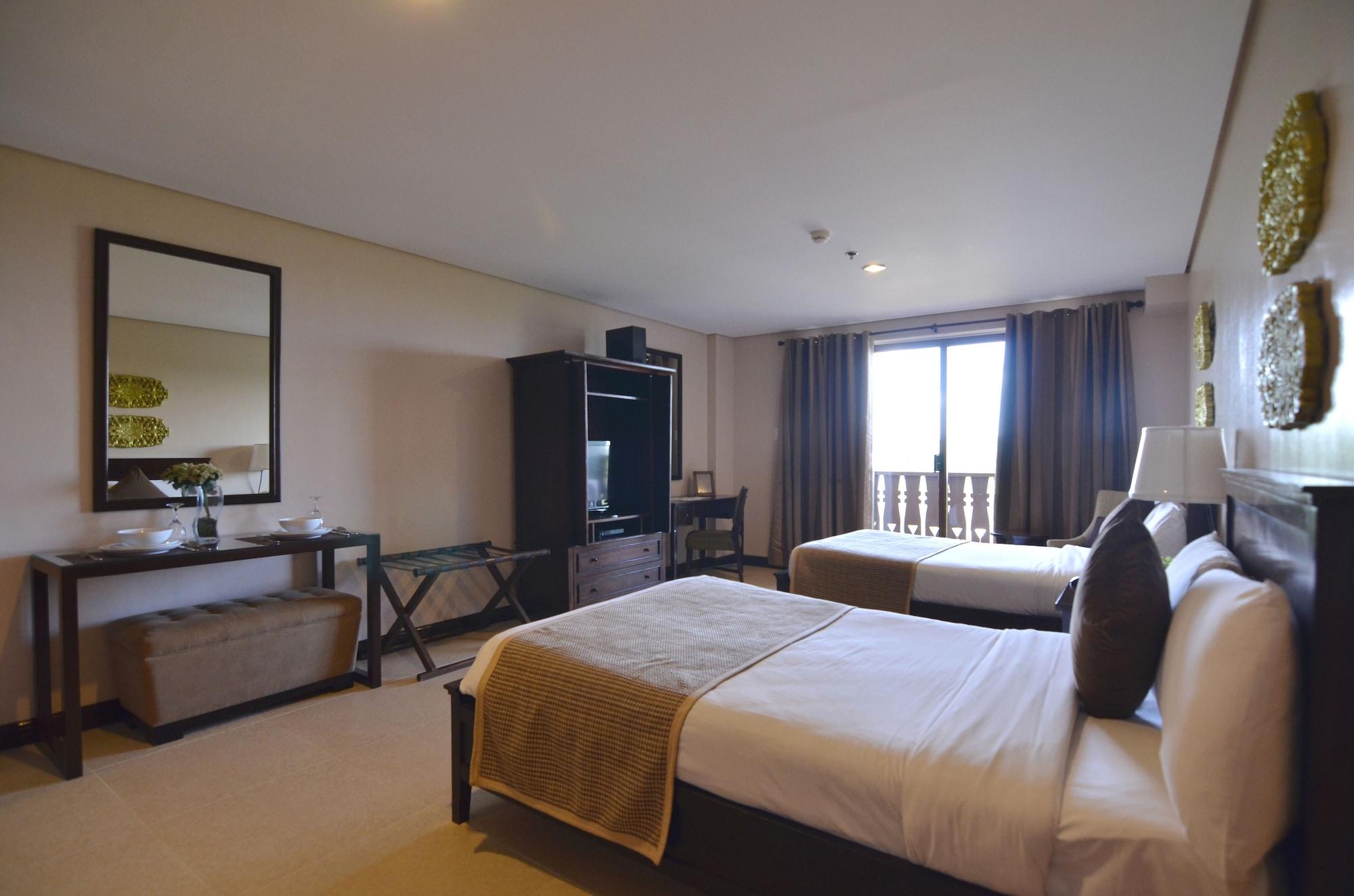 Crosswinds Resort Suites Tagaytay City Extérieur photo