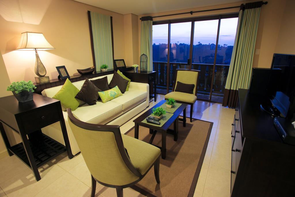 Crosswinds Resort Suites Tagaytay City Extérieur photo