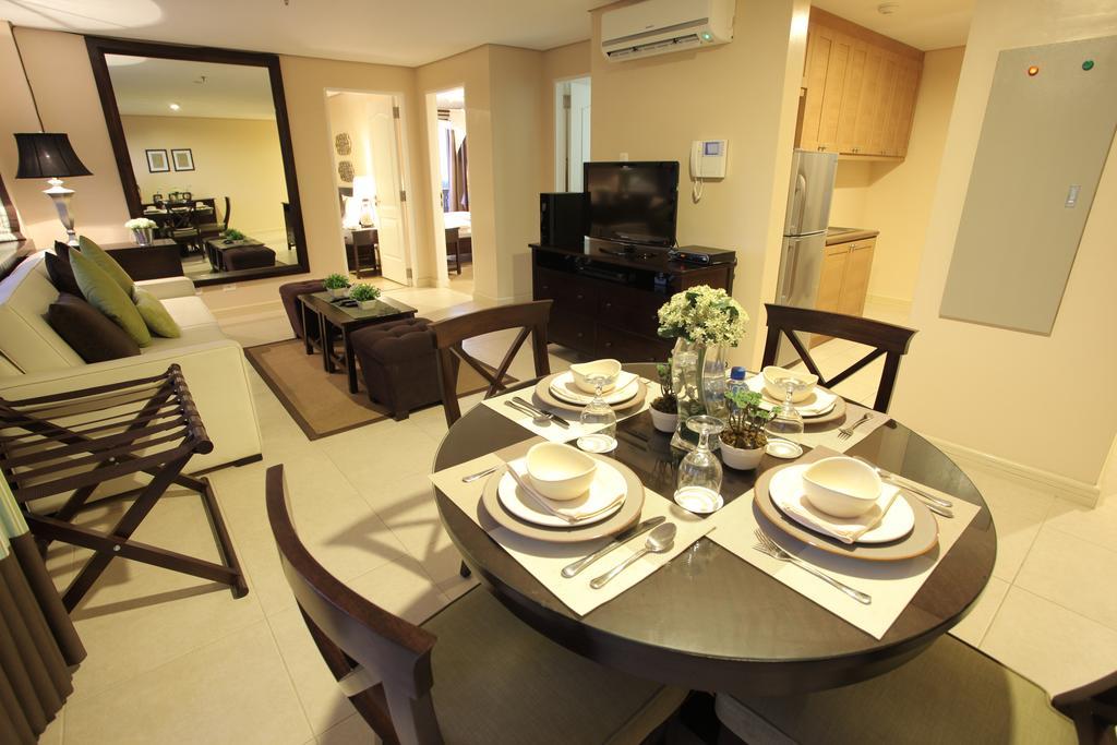 Crosswinds Resort Suites Tagaytay City Extérieur photo