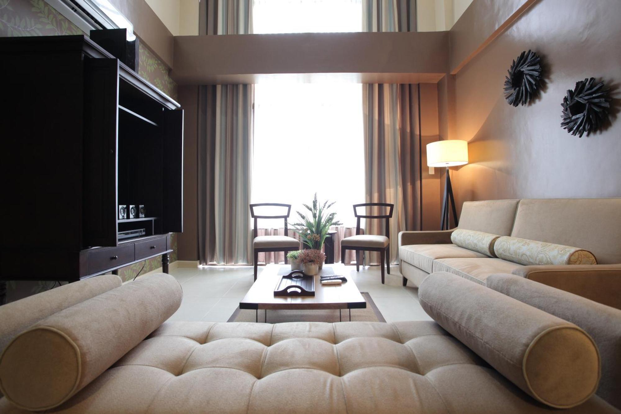 Crosswinds Resort Suites Tagaytay City Extérieur photo