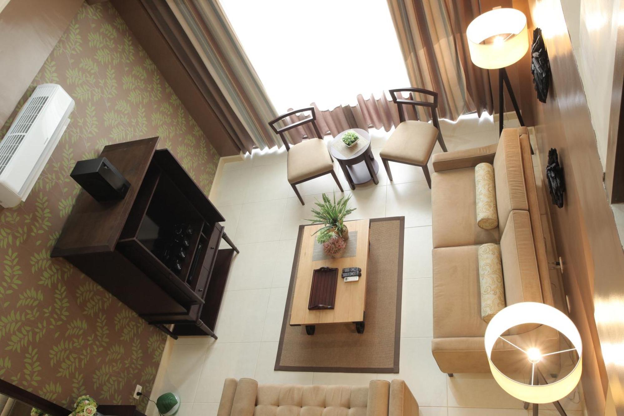 Crosswinds Resort Suites Tagaytay City Extérieur photo